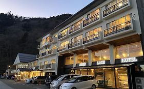 โรงแรมโชะจิ เลค
